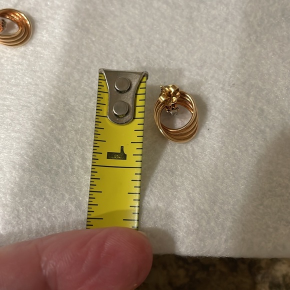 14K Yellow Solid  Gold Vintage Diamond Twist Trim Statement Stud Earrings - Picture 5 of 5